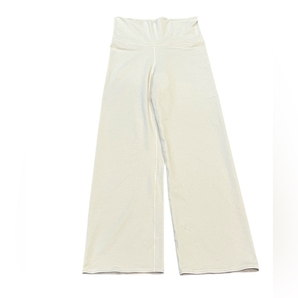 Vuori Pants - Vuori Light Cream Lounge Pants Buttery Soft Size Medium Wide Leg